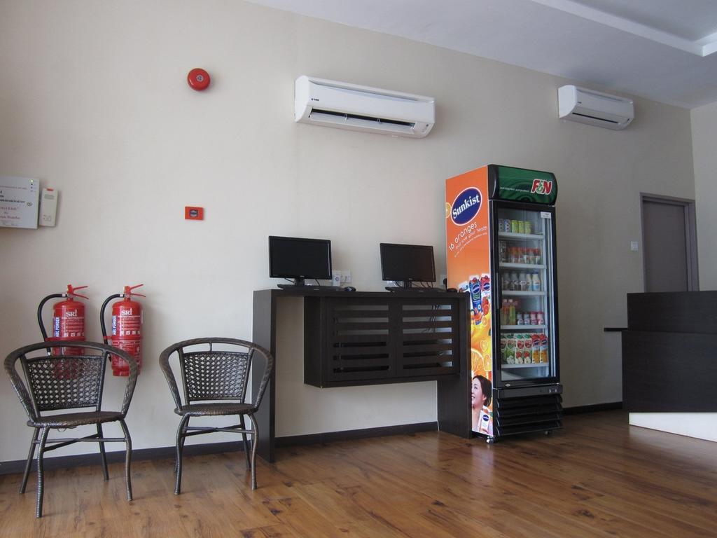 Place2Stay Hotel Malacca エクステリア 写真